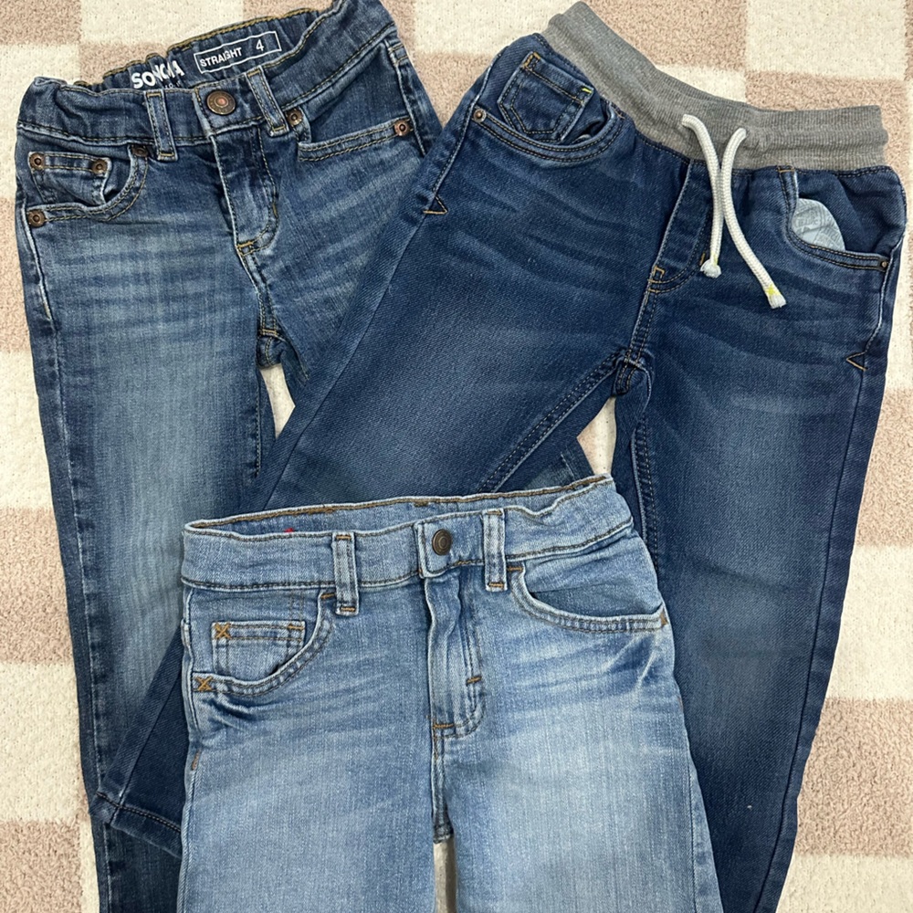 Boys bundle featuring 3 items in boys size 4